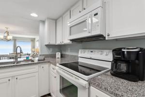 Amelia Surf and Racquet Club Condo - 6th Floor Oceanview - Pools - Tennis Courts - Sleeps 4