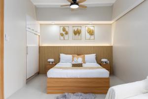 30sqm studio, Queen sized bed, 15th floor, Baseline Prestige Fuente Osmeña Cebu City