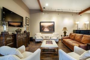 Luxurious Loft Overlooking Market Square