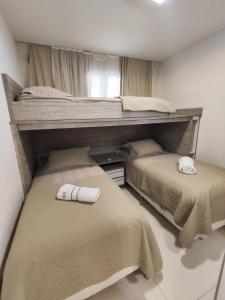 Apartamento com vista para piscina em Angra dos Reis - Condomínio com piscina, bar molhado e marina - Aluguel de Lancha no Local