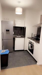 Appart Neuf Proche Versailles, Thoiry, France Miniature