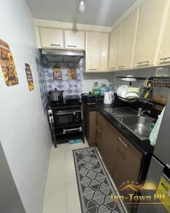 Cylos Place Eastwood Modern Condo Staycation