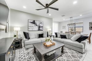 Near Mtn Trails and Sonoran Preserve Phoenix Abode!