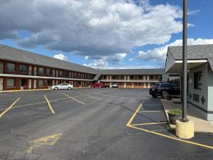 Hotel O Miami Inn & Suites Chicago Midway Airport