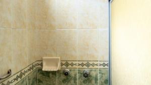 Casa Centrica Con Estacionamiento