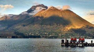 Romantic capsule with views of Imbabura