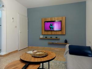 Grace’s Apartment 2