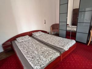 Red Lake Avenue HOSTEL