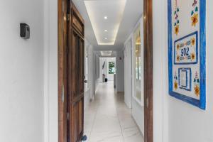 Beachfront condo, oasis of tranquility