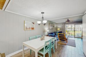 Hilton Head Cabanas 75