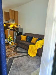 TVHStays Cozy 1-BEDROOM Roysambu