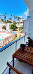 Apartment in English beach next to Yumbo