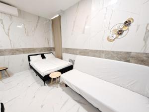 Elegant Vienna Apartments in Prime Location Steps from Danube & Prater YB4