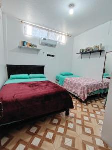 Cuarto en galápagos