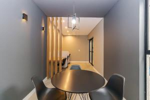 Join Batel - Água Verde | Gonzaga Stays