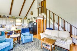 Deck, Fire Pit, Games Family Escape Near Boone