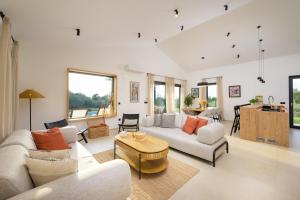 Casa Fiore Viola for 8 people with heated pool