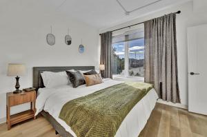 Stay in Cleveland mins to Cleveland Clinic, Hospitals, Museum, Universities & Downtown