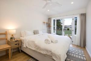 Wavesong on Watts - Pet Friendly with Spa