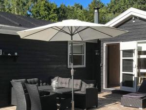 6 person holiday home in Hadsund-By Traum