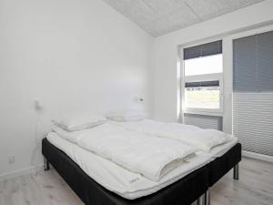 10 person holiday home in Løkken