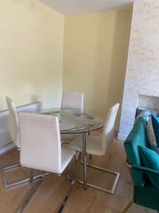 Stunning & Cosy 4 bedroom in Erith