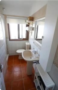 Terraza, céntrico pueblo aparcamiento cerca