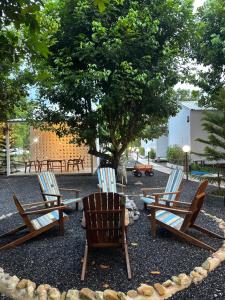 ชิลล์ แคมป์ ชะอม