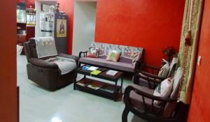 Cozy 3BHK - Heart of Vadapalani in Gated Community