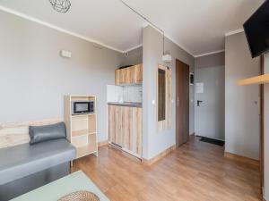 Holiday homes with pool, close to the beach