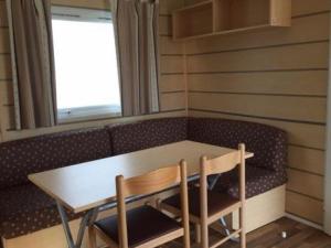 Mobil-home 30m² avec terrasse à Vendays-Montalivet - API-1-52-794