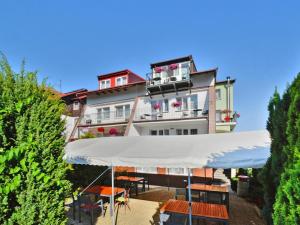 2-room holiday apartment close to the beach