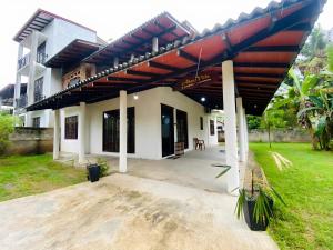Akee villa