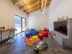 Stylish Chalet by Ski Slopes