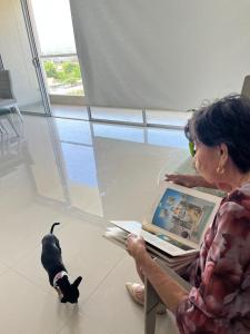 Habitación en central en apartamento familiar, 10 minutos de la playa