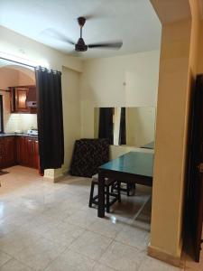 cozy stay with 2 bhk apartment