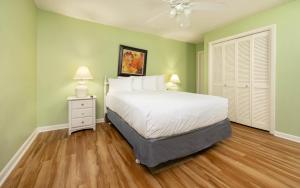 Phoenix I 1055 condo