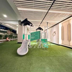 A Space Close to Transits or Airport