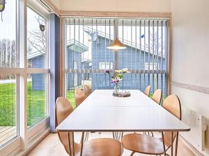 Modern Retreat by Golf Course - By Traum Ferienwohnungen