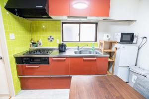 2 bedrooms and 1 living room on the 1st floor, 40sqm house, 10 min walk to Oji 2 min walk to Kajiyara Toden Arakawa Line