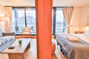 HOM I Depto 2D2B en Conjunto frente a la Costanera