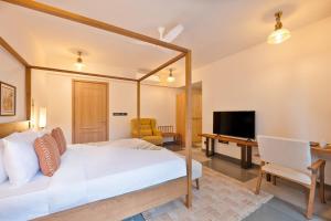 Melhor stays villas - L-S10 4BHK villa with private pool, Anjuna