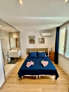 Appartement vue mer sur le port de Sanary