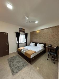 Hotel Accom