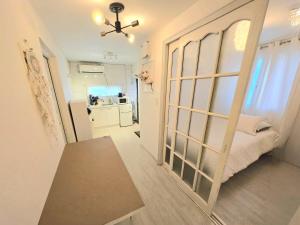 Hongdae Yeonnam Sushi Soi