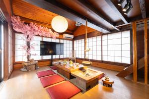 東京駅まで30分 日本の囲炉裏 1棟貸切 16名 130平米 2バスルーム パノラマビュー 桜 富士山