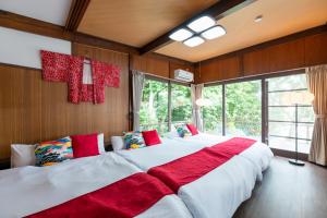 東京駅まで30分 日本の囲炉裏 1棟貸切 16名 130平米 2バスルーム パノラマビュー 桜 富士山