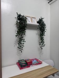 Shore 2 Tower 3 Chic and Cozy by Richnells