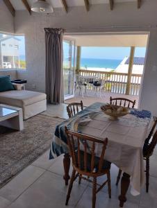 Deep Blue Sea holiday cottage