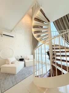 Moonhaus - The Apple Melaka
